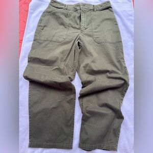 Universal Thread Women’s Olive Cargo Pants